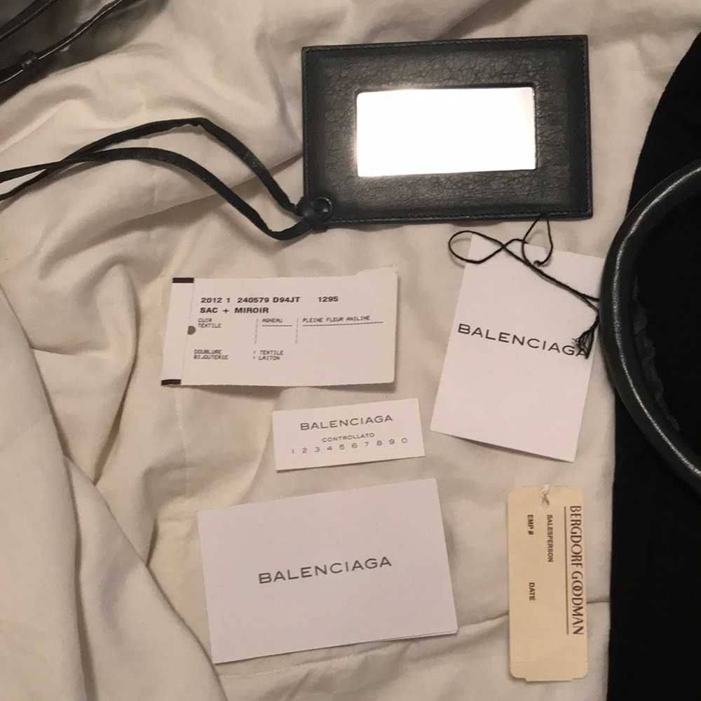 Balenciaga Classic Town Messenger Bag Fossil Grey - Picture 6 of 8